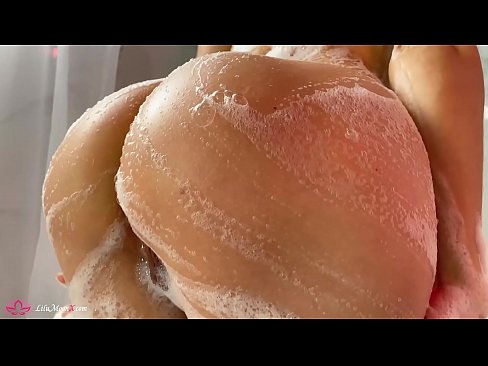❤️ Zeshkania masturbon pidhin me vibrator deri në orgazmë intensive në dush ️ Porno ruse në sq.hdpornpics.ru